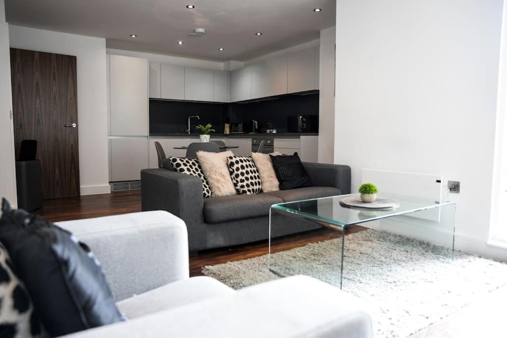 Modern 2 Bedroom Apartment - City Centre - Parking Manchester Zewnętrze zdjęcie